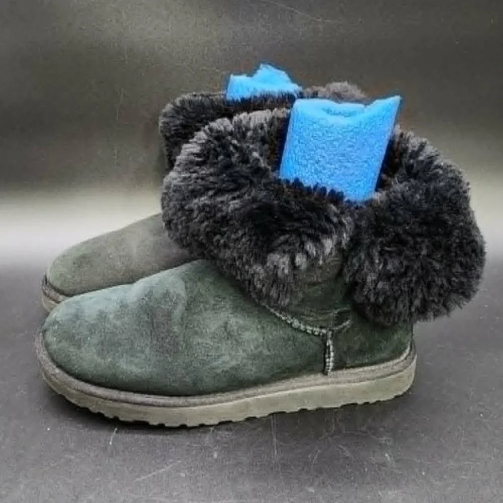 UGG Black Bailey Button‎ Women 7 Sheepskin Suede Winter Fur Boots Cozy Classic